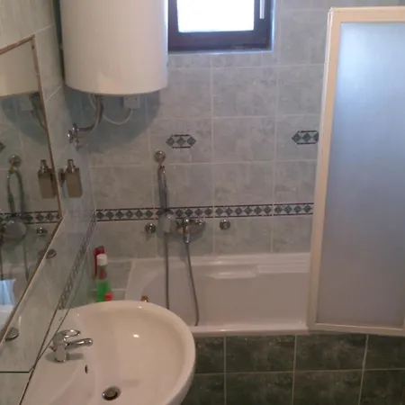 Private In The * Koper